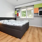 Bocianie Gniazdo Z Ogrodkiem I Garazem דירה קולובז'ג