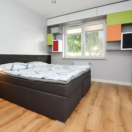 Bocianie Gniazdo Z Ogrodkiem I Garazem Apartment Kolobrzeg