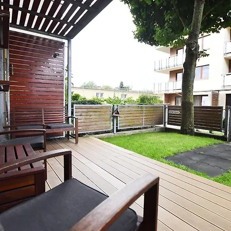Bocianie Gniazdo Z Ogrodkiem I Garazem Apartment