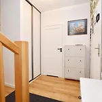 Apartment Bocianie Gniazdo Z Ogrodkiem I Garazem Kolobrzeg