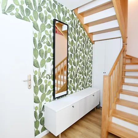 Bocianie Gniazdo Z Ogrodkiem I Garazem * Kołobrzeg