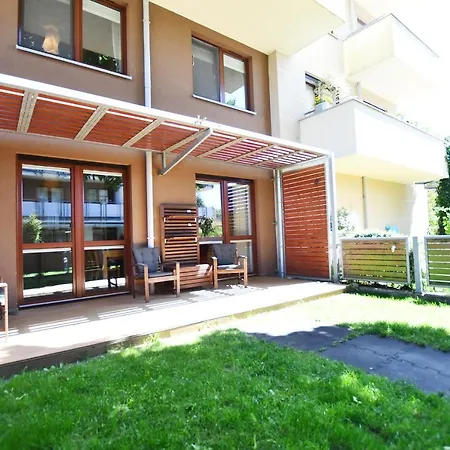 Apartment Bocianie Gniazdo Z Ogrodkiem I Garazem Kolobrzeg