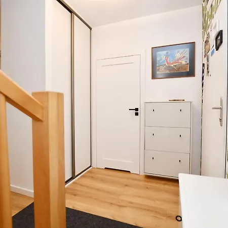 Apartment Bocianie Gniazdo Z Ogrodkiem I Garazem Kolobrzeg