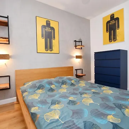 Bocianie Gniazdo Z Ogrodkiem I Garazem Appartamento