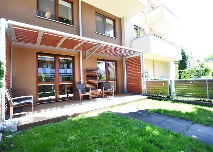 Apartment Bocianie Gniazdo Z Ogrodkiem I Garazem Kolobrzeg